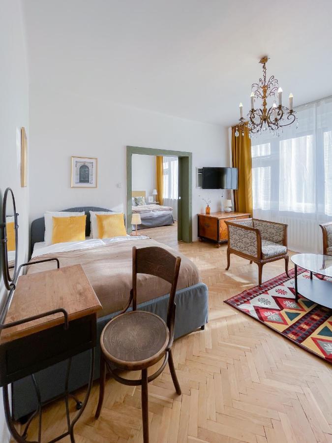 Turnkey I Vintage Terrace Apartment Prague Exterior photo